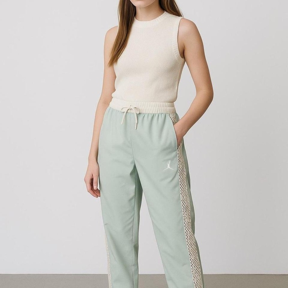 Jordan X WOMENS Bephie Beauty Supply Dusty Sage Track Pants Size Small - Picture 2 of 10